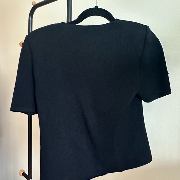 St. John vintage short sleeve sweater size 2 - Picture 4 of 4